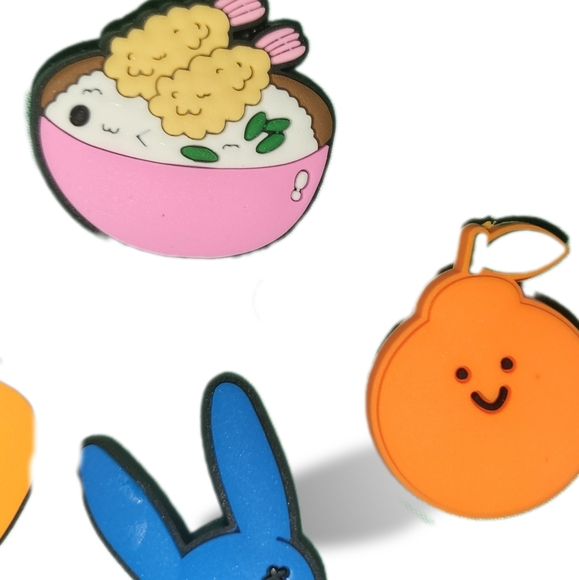 5 Pack Random Shoe Charms - Picture 4 of 4